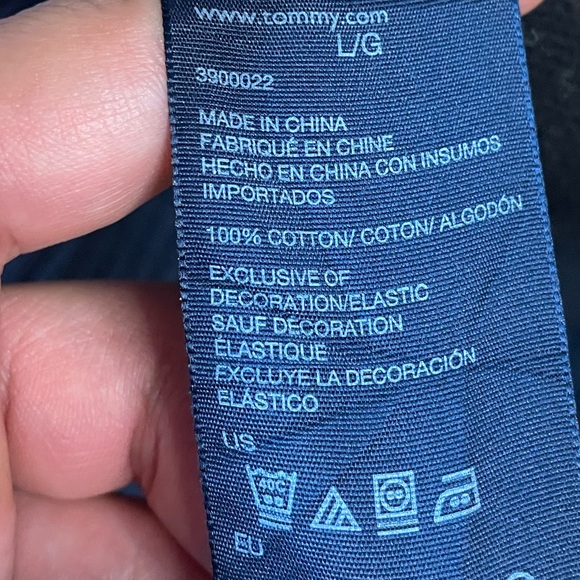 Black Tommy Hilfiger Cable Knitted Crew Neck Sweater (M) - Picture 6 of 6